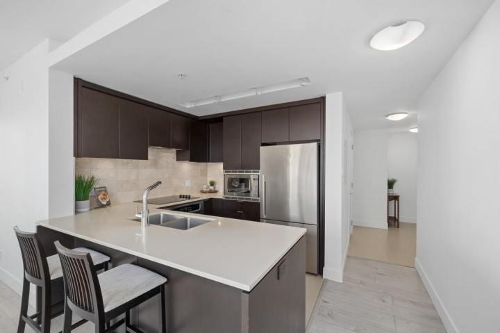 Photo 8 at 1302 - 158 W 13th Street, Central Lonsdale, North Vancouver