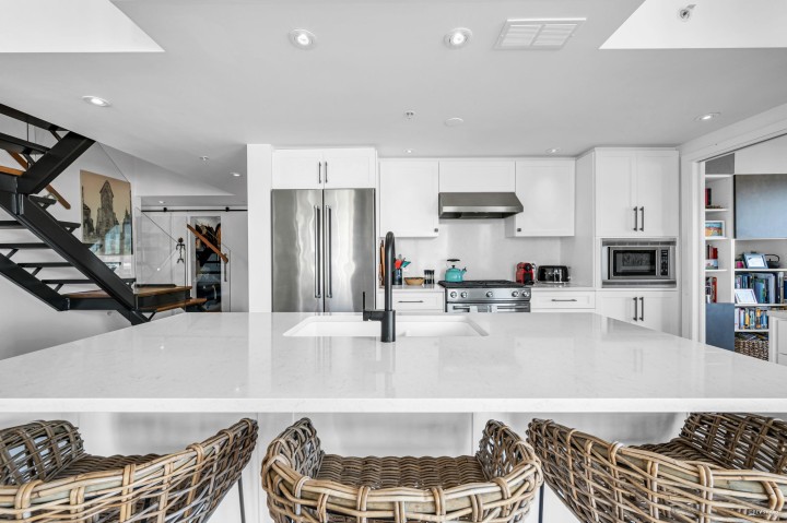 Photo 10 at PH8 - 683 W Victoria Park, Lower Lonsdale, North Vancouver