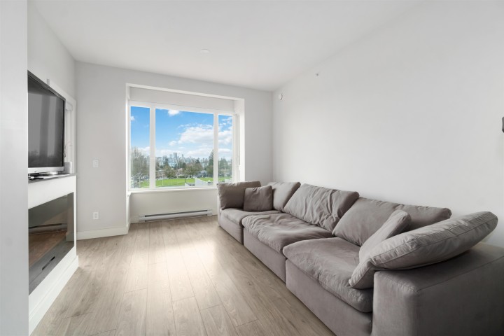 Photo 6 at 409 - 1633 Tatlow Avenue, Pemberton NV, North Vancouver