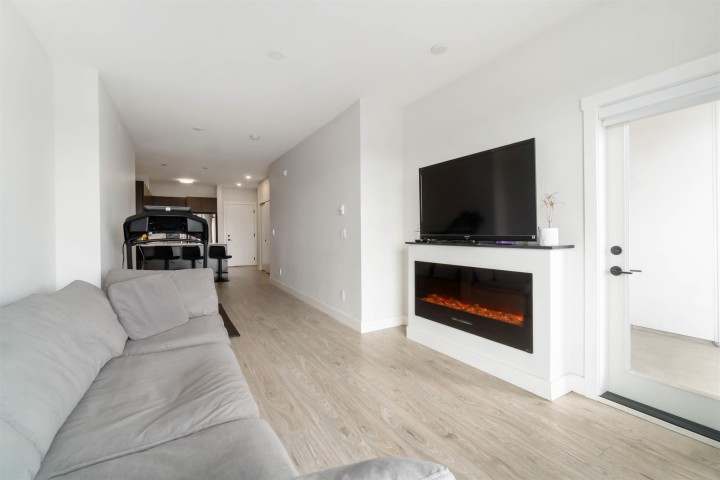 Photo 7 at 409 - 1633 Tatlow Avenue, Pemberton NV, North Vancouver