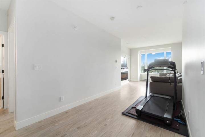 Photo 10 at 409 - 1633 Tatlow Avenue, Pemberton NV, North Vancouver