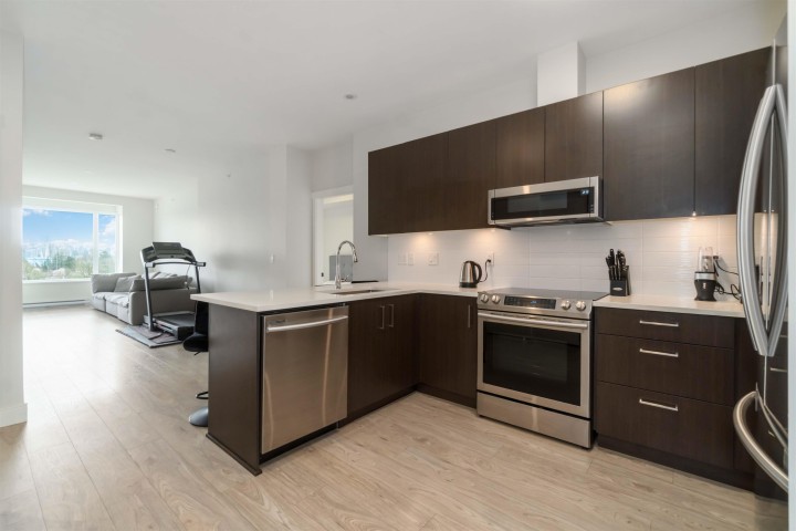 Photo 4 at 409 - 1633 Tatlow Avenue, Pemberton NV, North Vancouver