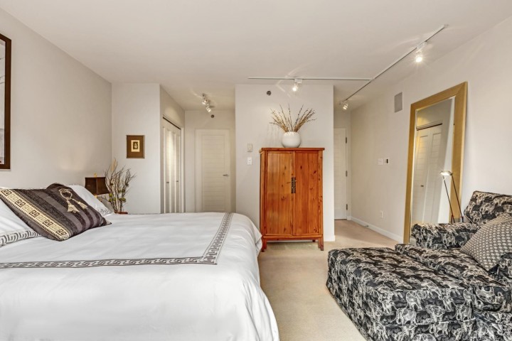 Photo 12 at 1404 - 819 Hamilton Street, Downtown VW, Vancouver West