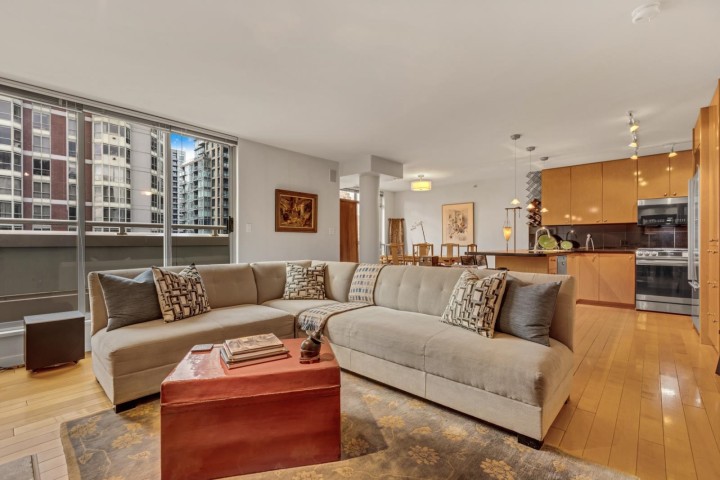 Photo 1 at 1404 - 819 Hamilton Street, Downtown VW, Vancouver West