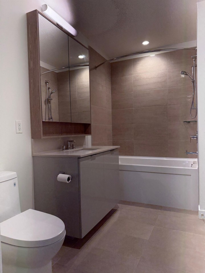 Photo 13 at 202 - 108 E 8th Street, Central Lonsdale, North Vancouver