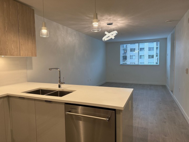 Photo 10 at 202 - 108 E 8th Street, Central Lonsdale, North Vancouver