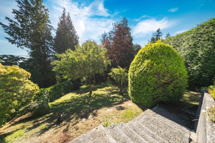 Photo 6 at 940 Keith Road, Park Royal, West Vancouver