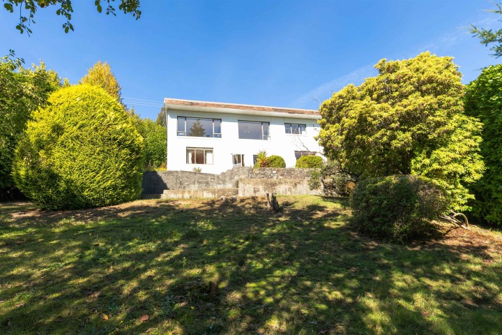 Photo 5 at 940 Keith Road, Park Royal, West Vancouver