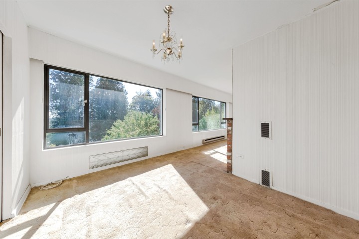 Photo 10 at 940 Keith Road, Park Royal, West Vancouver