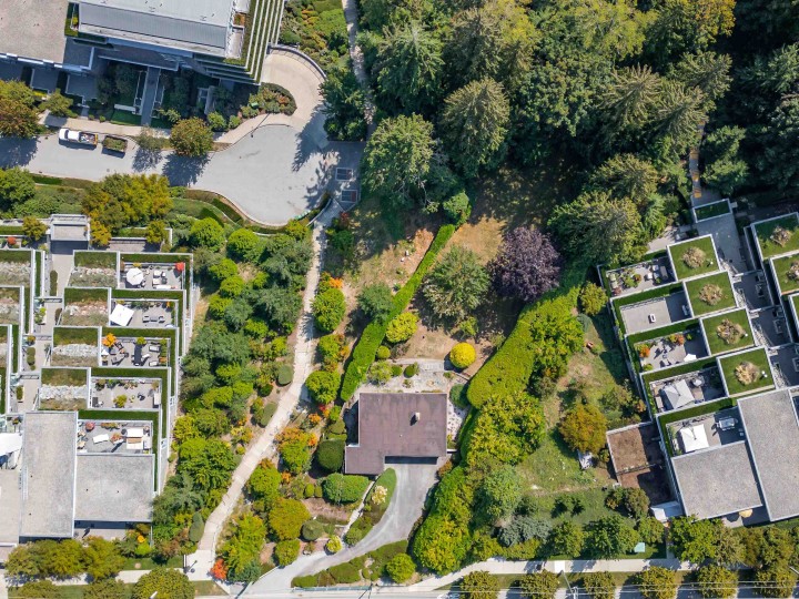 Photo 4 at 940 Keith Road, Park Royal, West Vancouver