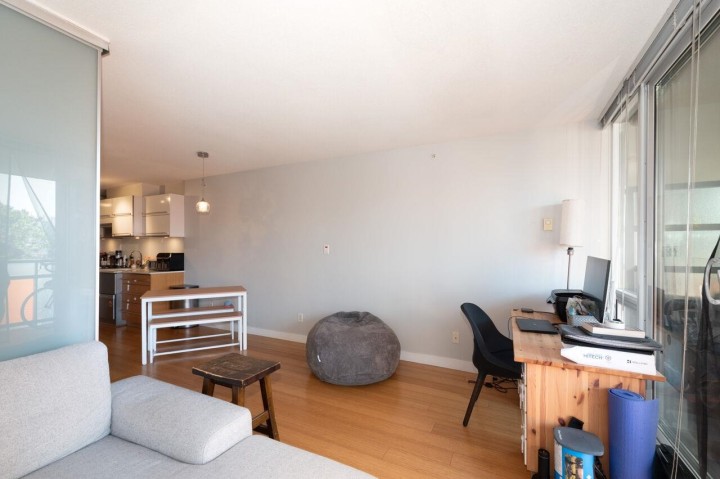 Photo 6 at 503 - 718 Main Street, Strathcona, Vancouver East