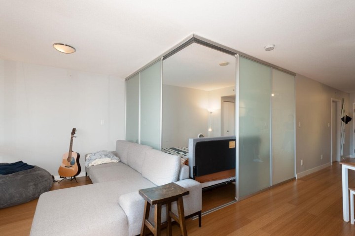 Photo 12 at 503 - 718 Main Street, Strathcona, Vancouver East