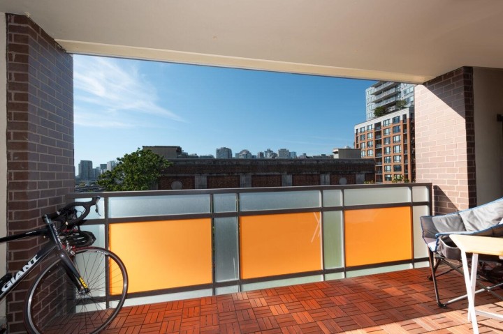 Photo 3 at 503 - 718 Main Street, Strathcona, Vancouver East