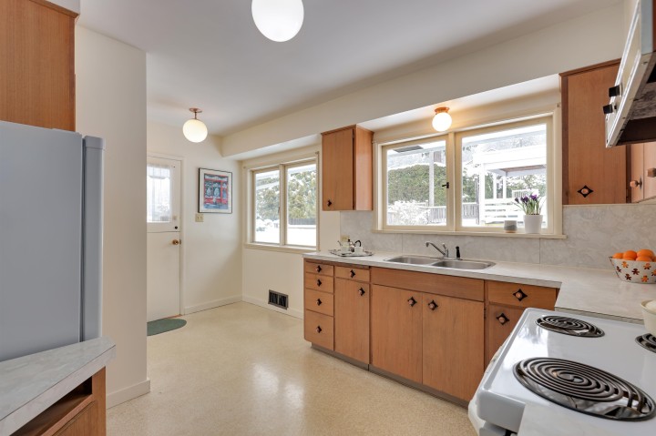 Photo 19 at 1165 Lawson Avenue, Ambleside, West Vancouver