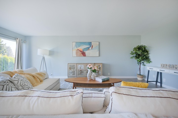 Photo 7 at 2365 Queens Avenue, Queens, West Vancouver