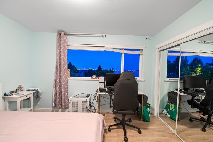 Photo 24 at 2365 Queens Avenue, Queens, West Vancouver