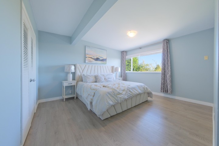 Photo 18 at 2365 Queens Avenue, Queens, West Vancouver