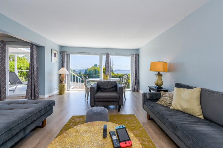 Photo 15 at 2365 Queens Avenue, Queens, West Vancouver