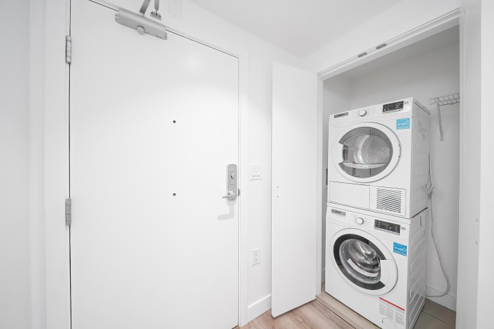 Photo 13 at 602 - 8181 Chester Street, South Vancouver, Vancouver East