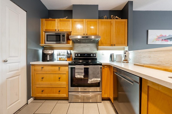 Photo 9 at 310 - 1880 South E Kent Avenue, South Marine, Vancouver East