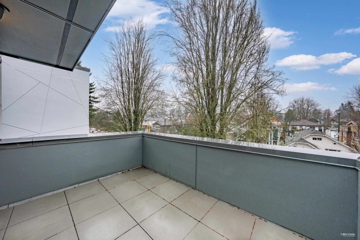 Photo 2 at 2071 E 1st Avenue, Grandview Woodland, Vancouver East