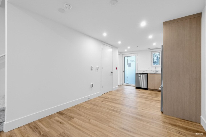 Photo 15 at 2071 E 1st Avenue, Grandview Woodland, Vancouver East