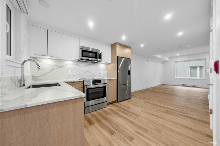 Photo 8 at 2071 E 1st Avenue, Grandview Woodland, Vancouver East