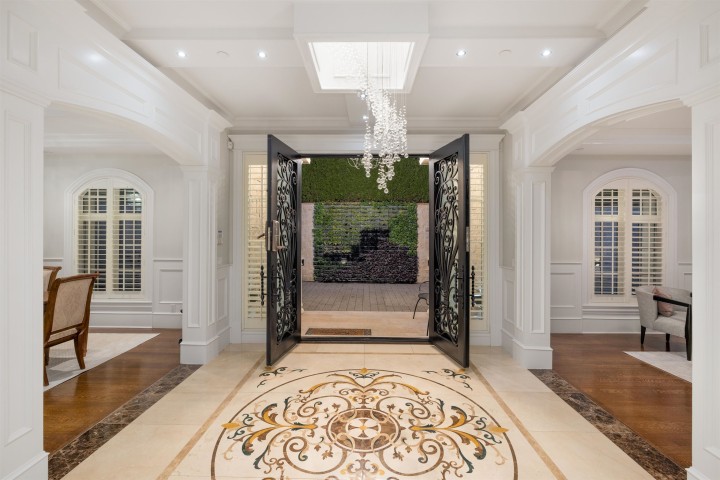 Photo 9 at 2912 Mathers Avenue, Altamont, West Vancouver