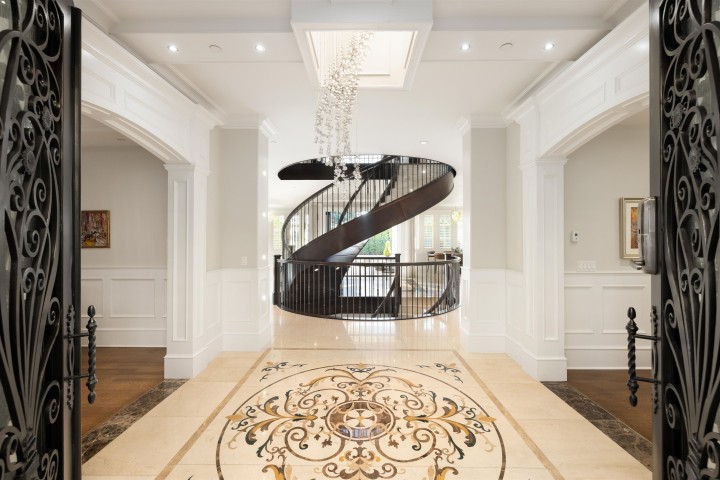 Photo 10 at 2912 Mathers Avenue, Altamont, West Vancouver