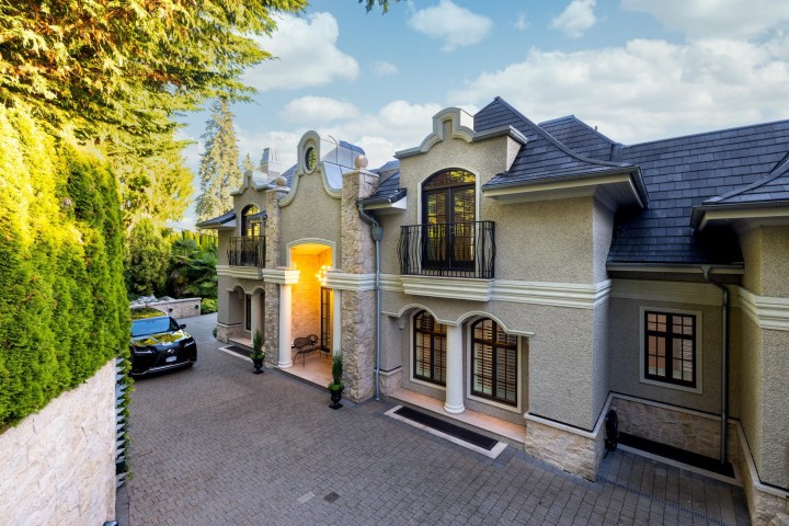 Photo 4 at 2912 Mathers Avenue, Altamont, West Vancouver