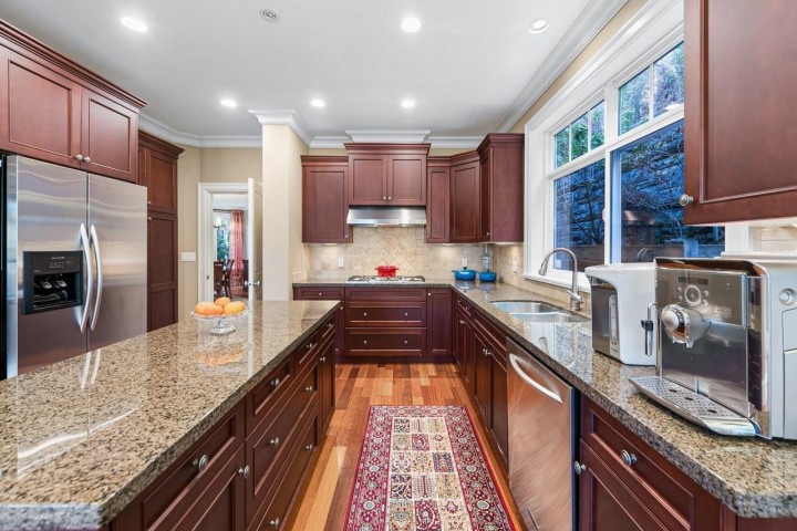 Photo 12 at 1605 Chippendale Road, Canterbury WV, West Vancouver