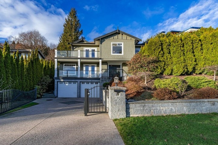 Photo 3 at 1605 Chippendale Road, Canterbury WV, West Vancouver
