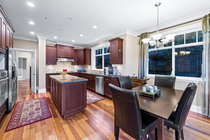 Photo 11 at 1605 Chippendale Road, Canterbury WV, West Vancouver