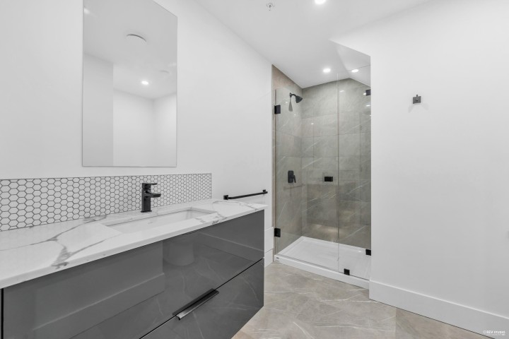 Photo 9 at 1685 Lakewood Drive, Grandview Woodland, Vancouver East