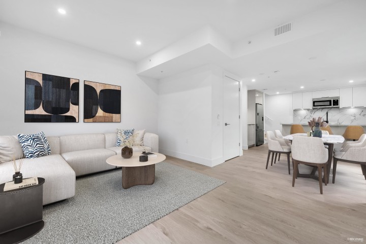 Photo 4 at 1685 Lakewood Drive, Grandview Woodland, Vancouver East