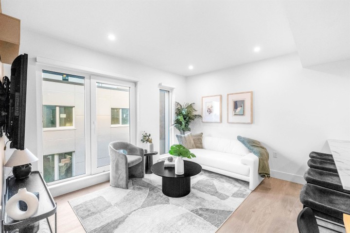 Photo 4 at 2069 E 1st Avenue, Grandview Woodland, Vancouver East