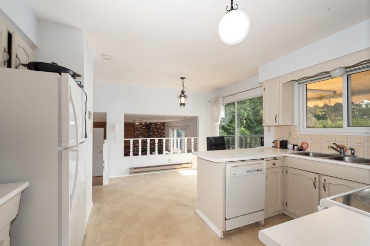 Photo 16 at 1285 Lucking Place, Westlynn, North Vancouver