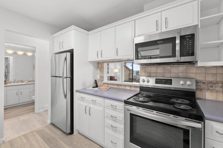 Photo 12 at 19 - 220 E 4th Street, Lower Lonsdale, North Vancouver