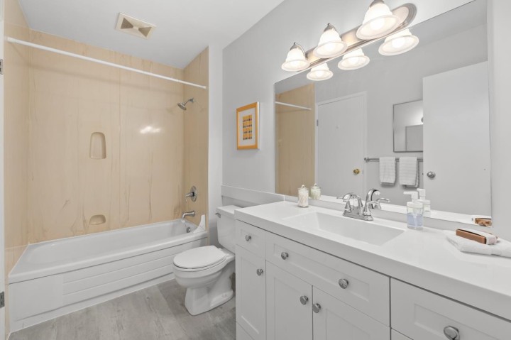 Photo 21 at 19 - 220 E 4th Street, Lower Lonsdale, North Vancouver