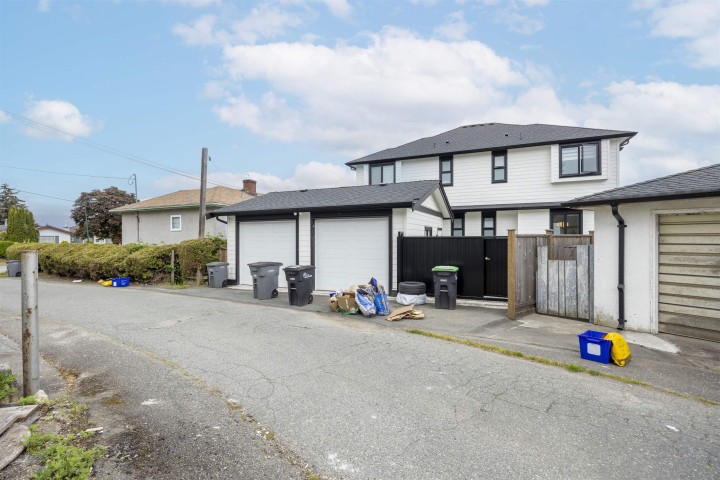 Photo 20 at 4541 Hoy Street, Collingwood VE, Vancouver East
