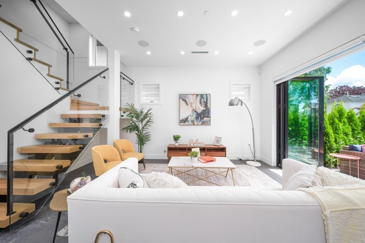 Photo 3 at 1 - 2777 E 27th Avenue, Renfrew Heights, Vancouver East