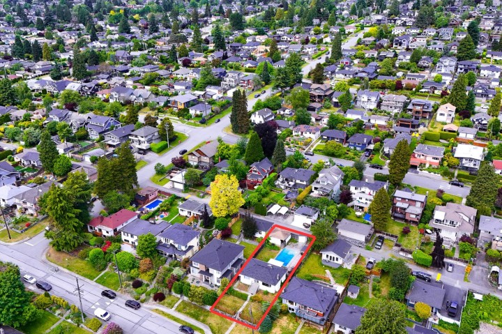 Photo 14 at 822 E 4th Street, Queensbury, North Vancouver