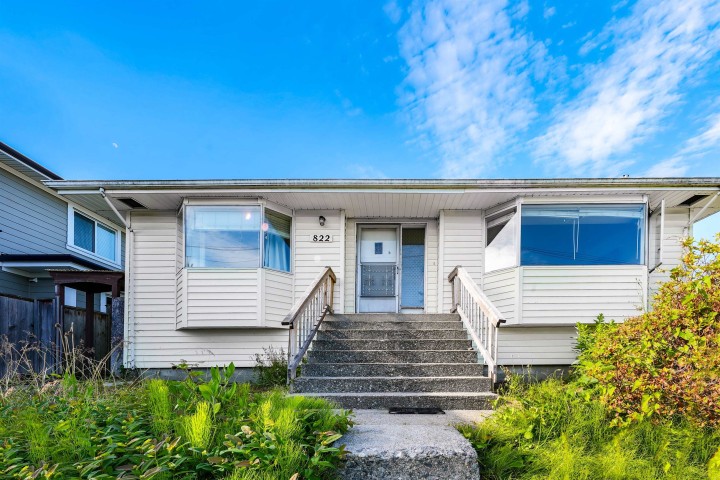 Photo 4 at 822 E 4th Street, Queensbury, North Vancouver