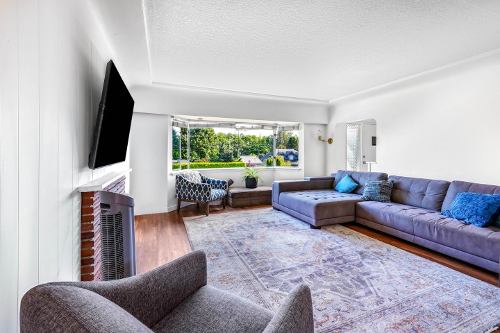 Photo 8 at 822 E 4th Street, Queensbury, North Vancouver