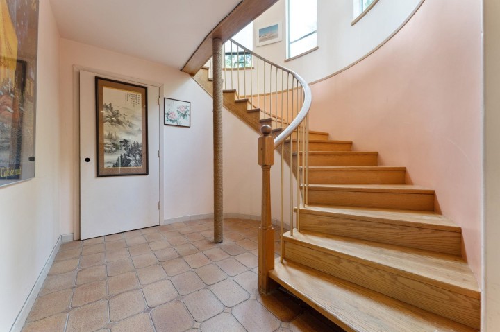 Photo 2 at 2735 Skilift Place, Chelsea Park, West Vancouver