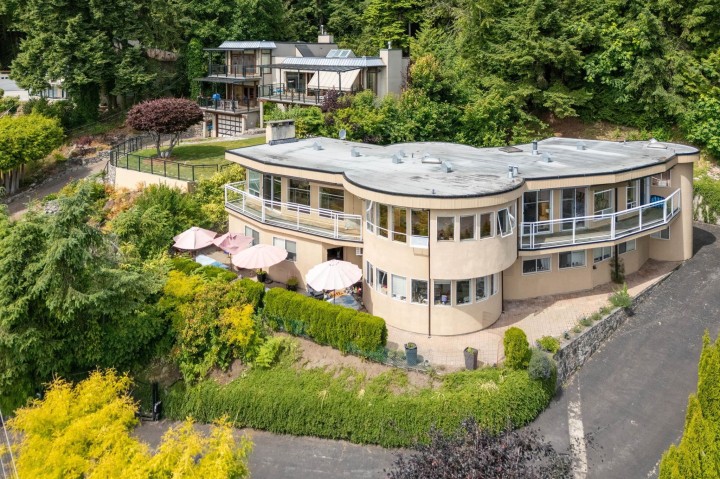 Photo 20 at 2735 Skilift Place, Chelsea Park, West Vancouver