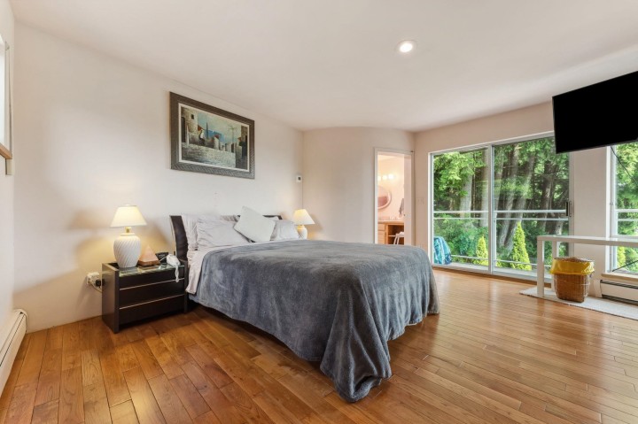 Photo 9 at 2735 Skilift Place, Chelsea Park, West Vancouver