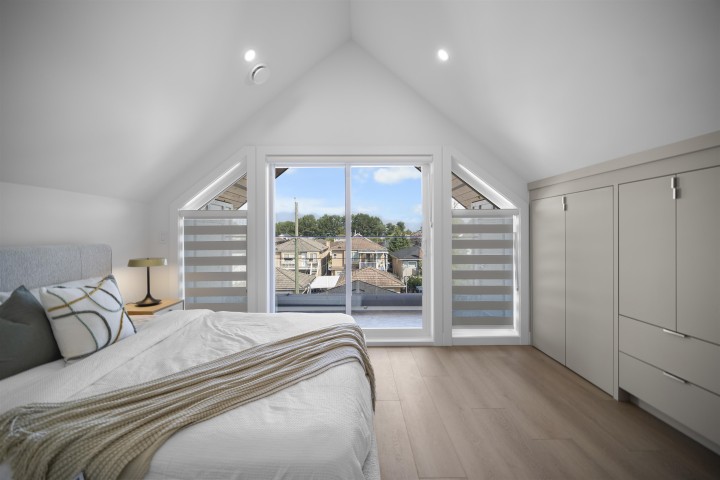 Photo 10 at 2 - 3563 E 25th Avenue, Renfrew Heights, Vancouver East