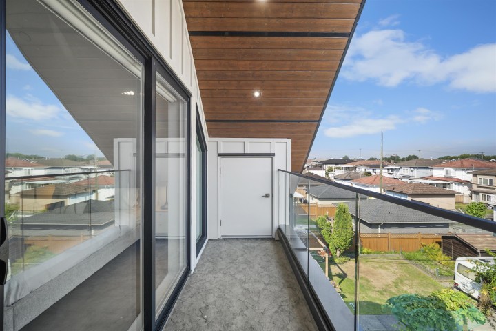 Photo 11 at 2 - 3563 E 25th Avenue, Renfrew Heights, Vancouver East