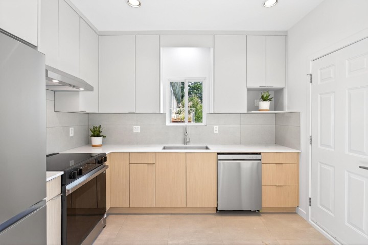 Photo 14 at 1368 E 7th Avenue, Grandview Woodland, Vancouver East